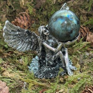 Sphère Labradorite + Support Fée