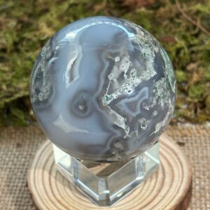 Sphère Agate Mousse Bleutée avec inclusions de Quartz + Support