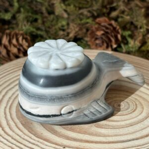 Baleine, Tai Chi Stone