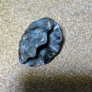 Coquillage – Choisissez votre pierre parmi 5 variétés - Larvikite