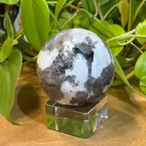 Sphère Pierre de Lune & Tourmaline noire + Support