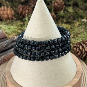 Bracelet Tourmaline Noire – perles carrées facettées (5 mm)