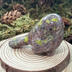 Oiseau en Tourmaline Fleur de Pêcher (Peach Blossom Tourmaline)