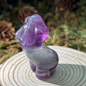 Sculpture Féminine - Déesse - Fluorine Verte & Violette, Réactive aux UV