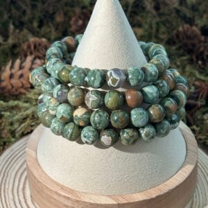 Bracelet Rhyolite (Jaspe Forêt Tropicale) avec inclusions d’agate – perles rondes (8 mm)