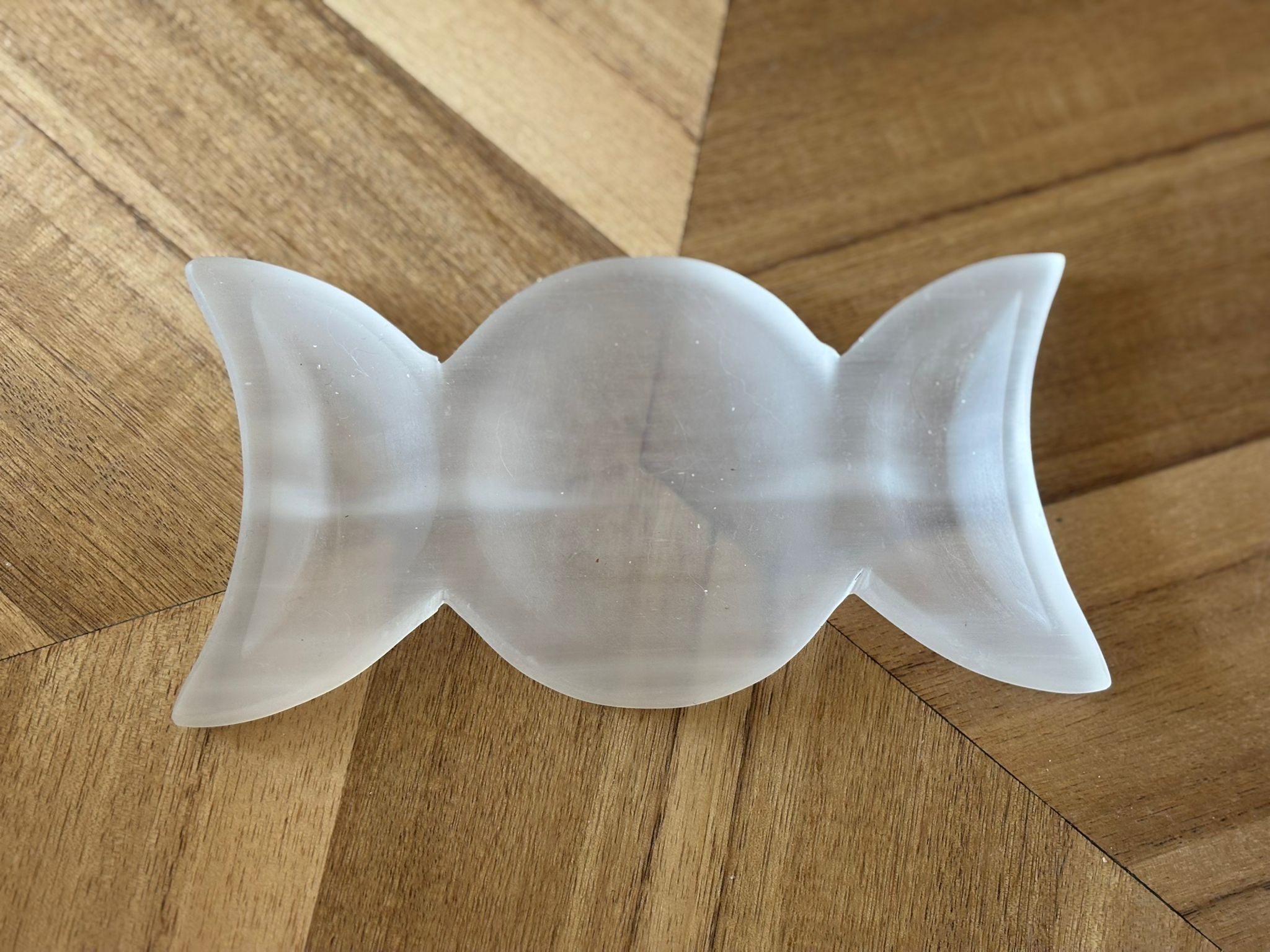 lune-selenite-coupelle