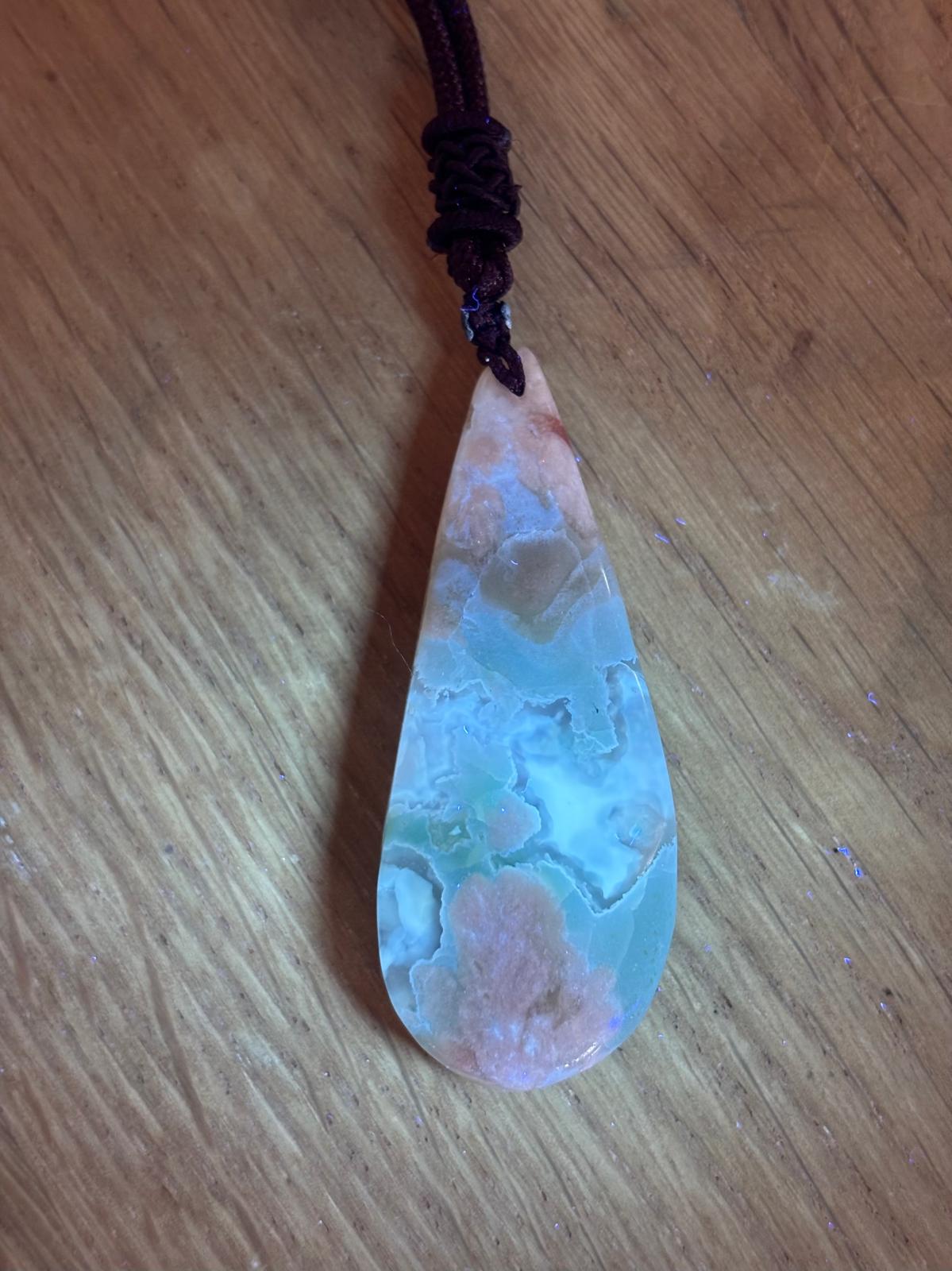 pendentif-agate-fleur-verte-russie-druzy-cordon-6