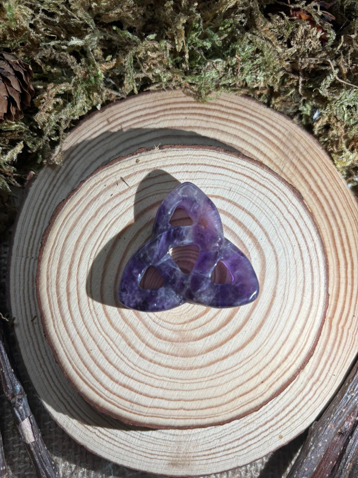 Nœud-celtique-Triquetra-Amethyste