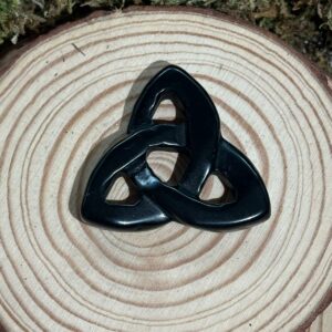 Noeud celtique – Triquetra en Obsidienne Noire