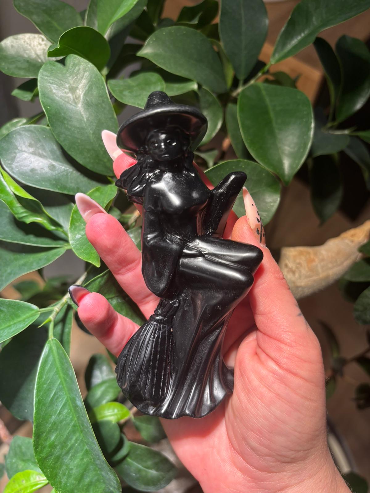 sorcière-obsidienne-noire-2